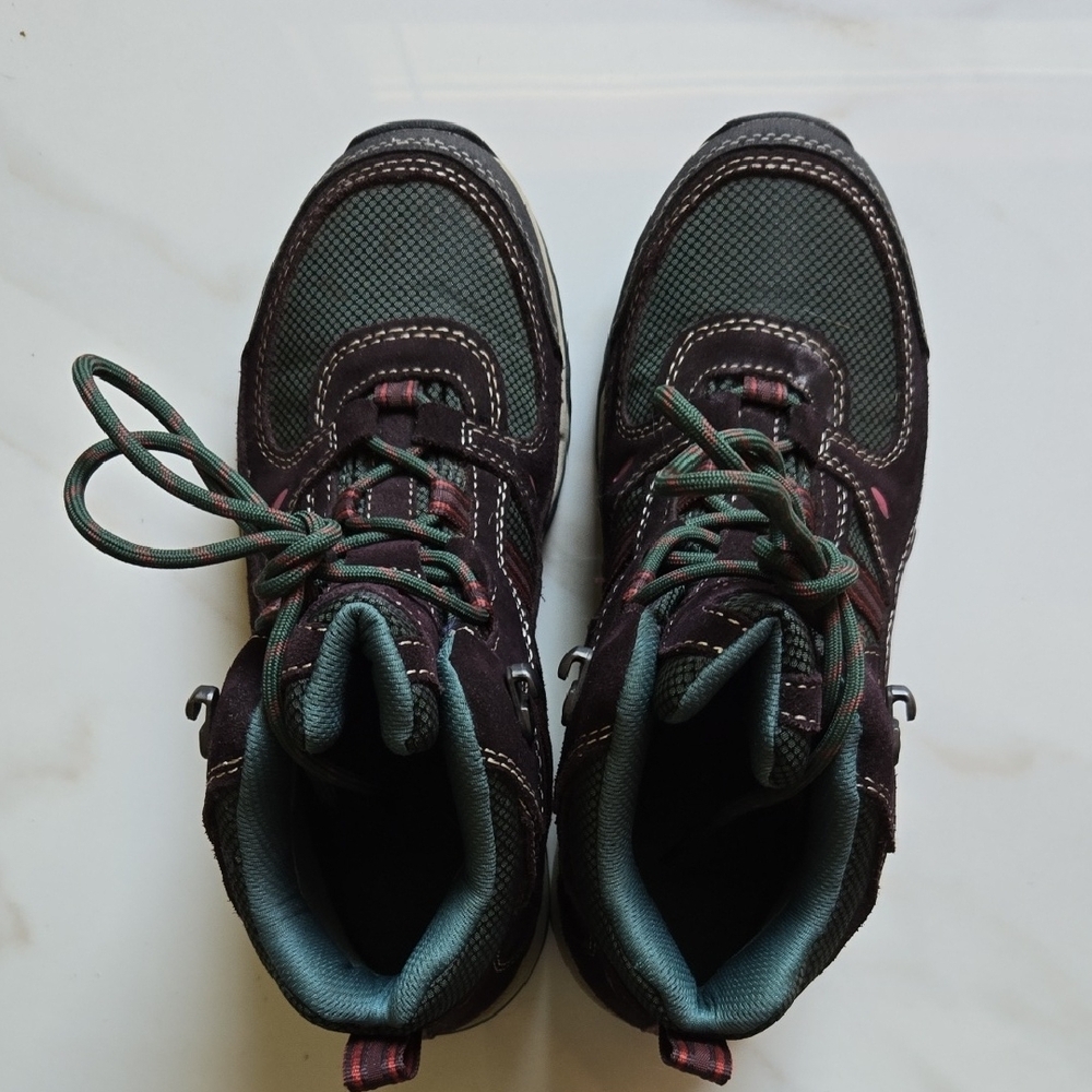 L.L. Bean Womens Trail Model 4 Hiking Boots